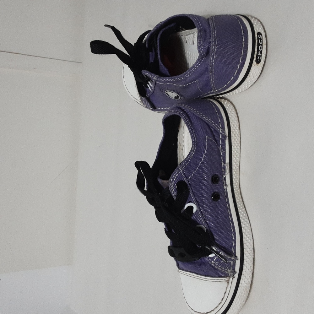 Crocs Hover C12 ‎ Purple Canvas Lace Up Sneaker